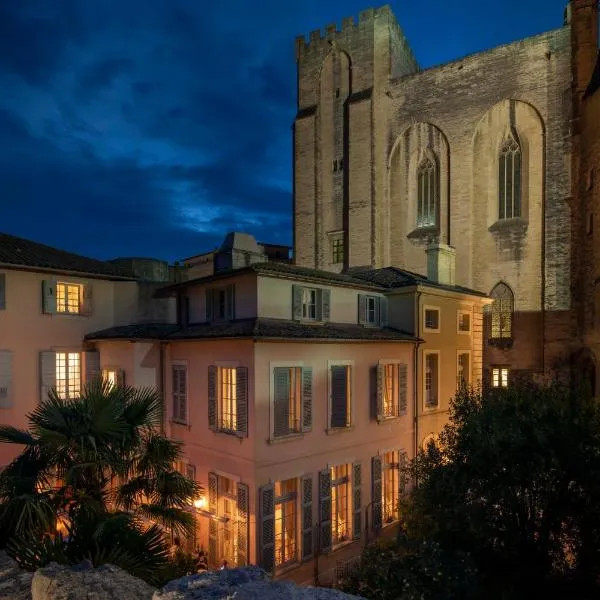 La Mirande, khách sạn ở Avignon