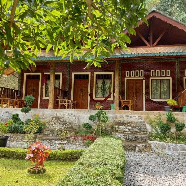 Sahnan Guest House, hótel í Bukit Lawang