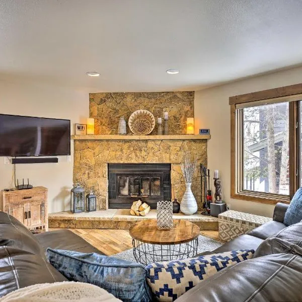 Frisco Home with Mountain Views Walk to Main St!, hotel in Frisco