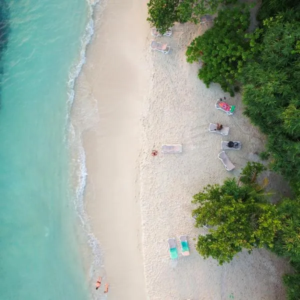 Quicksand Rasdhoo, hotel v Rasdu