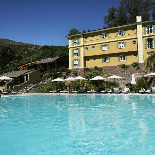Termas de Jahuel Hotel & Spa، فندق في Santa María