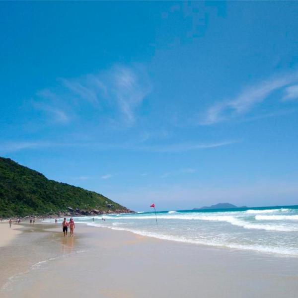 Aconchegante Apartamento Pé na Areia na Praia de Ingleses Gaivotas 70m do Mar - Foto 5