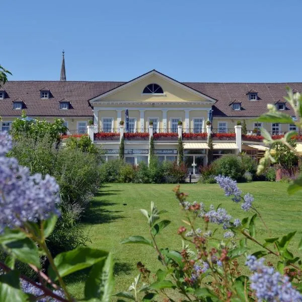 Kurpark-Hotel, hotel in Weisenheim am Berg