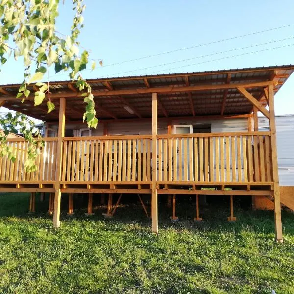 Mobilheim Apak- Výrovice KEMP, hotel en Výrovice