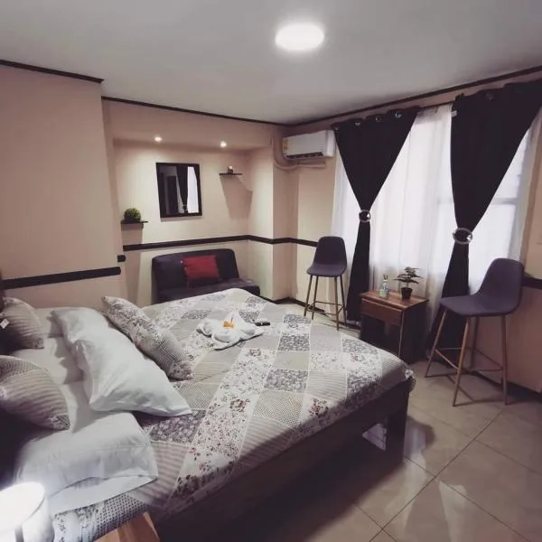 Toucan Hostel, hotel v destinaci Alajuela