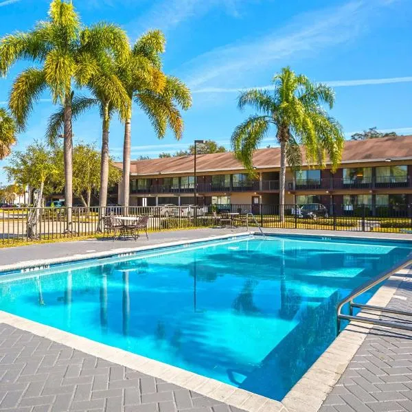 Americas Best Value Inn & Suites Melbourne, hotel v destinaci Melbourne