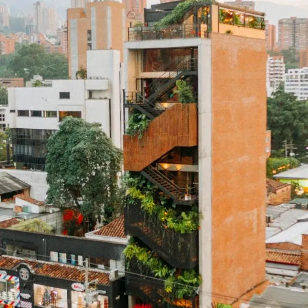The Somos Beats Hotel & Rooftop, hotel in El Poblado