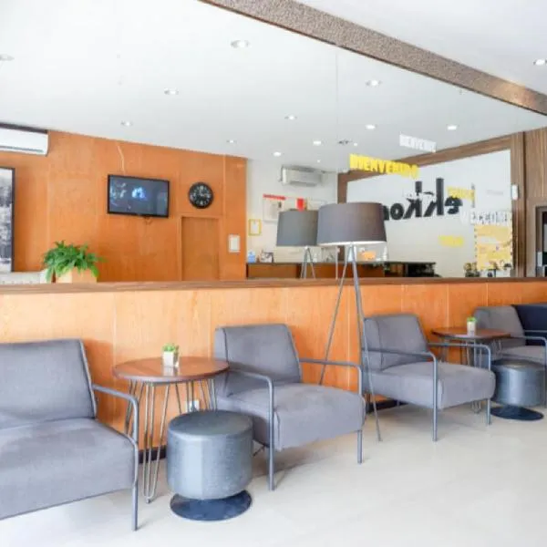 Sans Hotel Ekkon Yogyakarta by Reddoorz, hotel v destinaci Ngabean