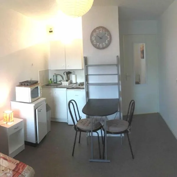 Studio BRITTANY, khách sạn ở Chambéry