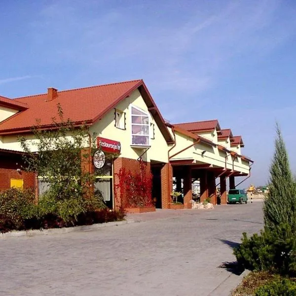 VENA Noclegi Restauracja Sala Bankietowa, hotel in Malanów