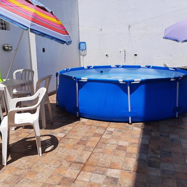 Linda Casa, 3 quartos, acomoda 10 pessoas, há 1,5 km da praia da Enseada - Foto 4