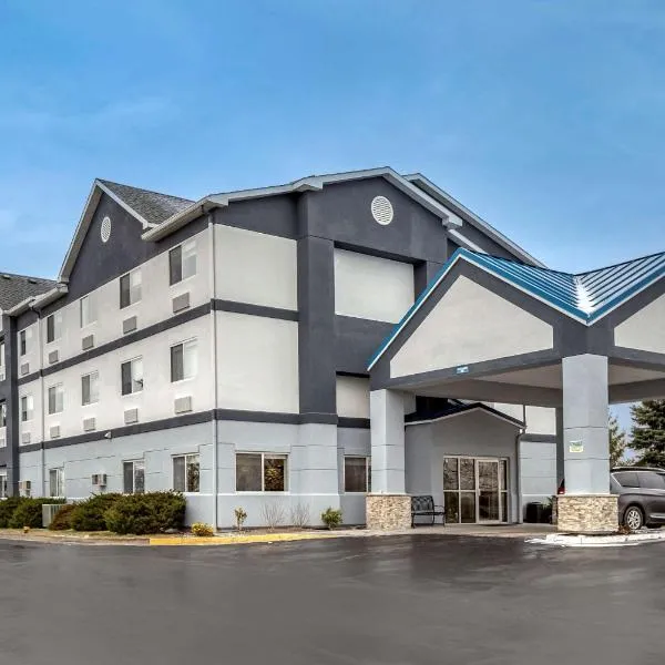Comfort Inn & Suites Liverpool - Syracuse, hotel em Brewerton