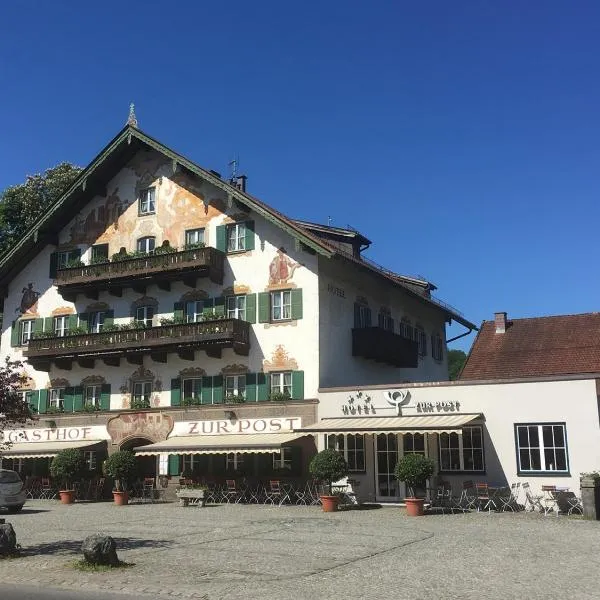 Hotel zur Post, hotel di Jachenau