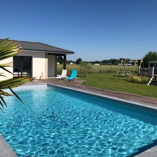 Lesberit, Hotel in Saint-Médard-de-Guizières