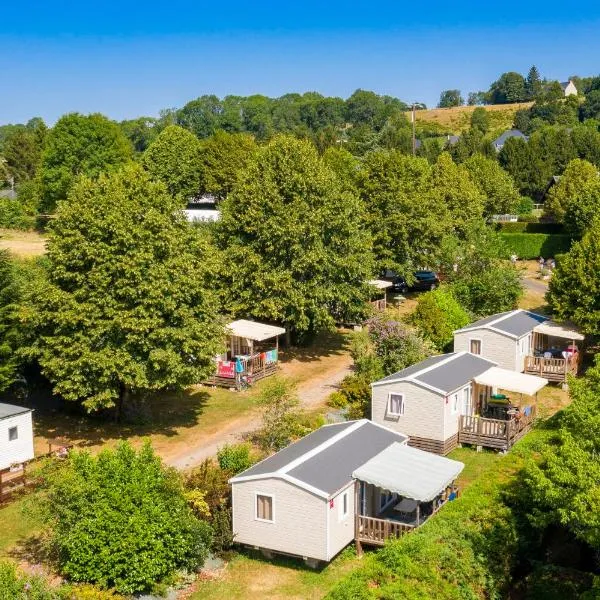Camping de Tauves, hôtel à Tauves