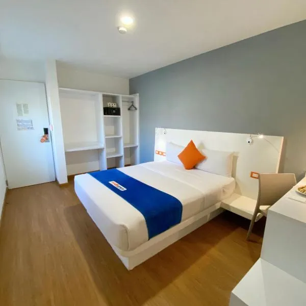 Hotel Star Express Puebla - Central CAPU、プエブラのホテル