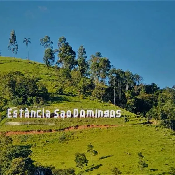 Pousada Campestre Estância São Domingos โรงแรมในแซร์ฮาเนกรา