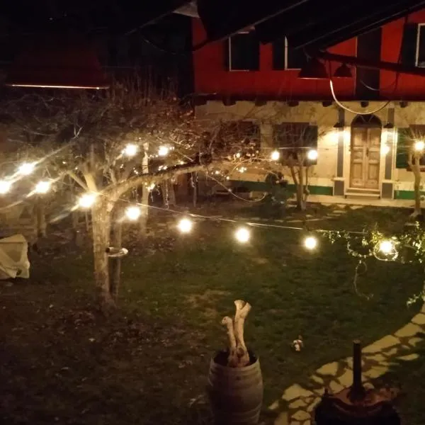PocoBurro Ca' d'arte, khách sạn ở Montaldo Roero