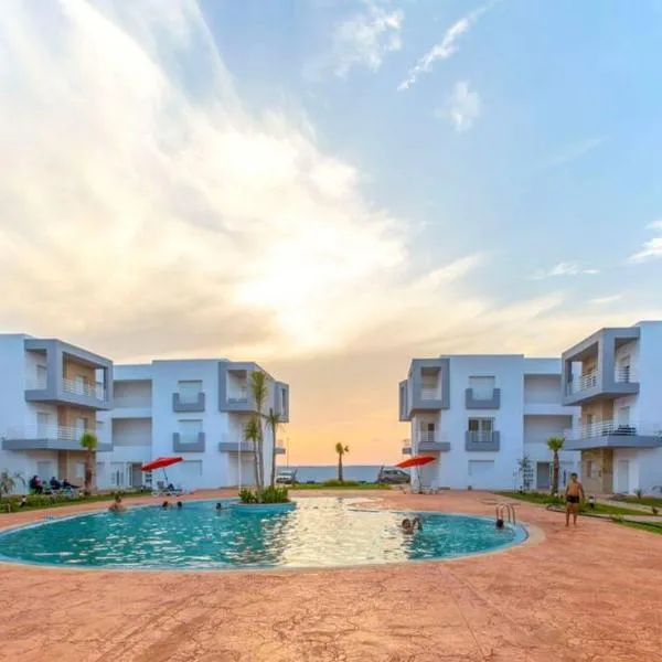 Appart. Marina Saïdia avec une vue sur la piscine, hôtel à Saïdia