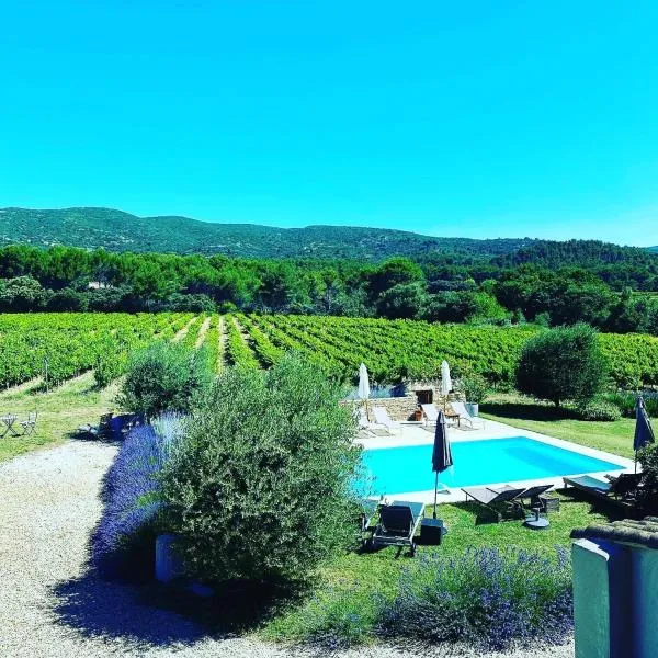 Maison d'hôtes Bastide St Victor à 2,5 kilomètres de Lourmarin, hotell i Puyvert