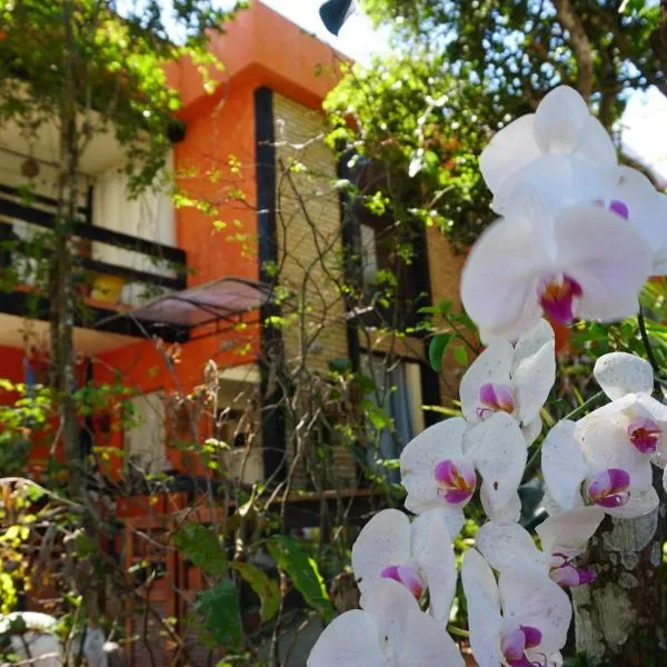 Pousada Casa Di Gaya Guesthouse, hotel v destinaci Cabo Frio