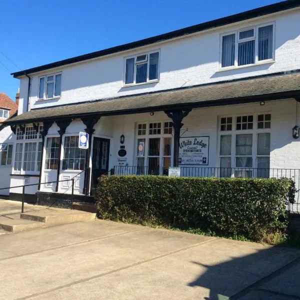 White Lodge Guest House、スケッグネスのホテル