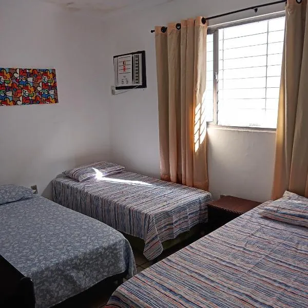 Casa Rosarinho 1- RECIFE - Quartos com Banheiros Exclusivos، فندق في كاماراجيبي