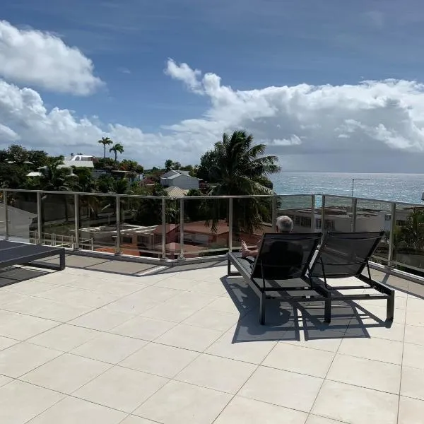Le Roof Top, hotell sihtkohas Le Gosier