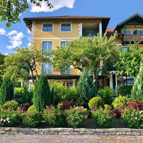 Gasthaus Hotel Höhenwirt, hotel v destinácii Keutschach am See