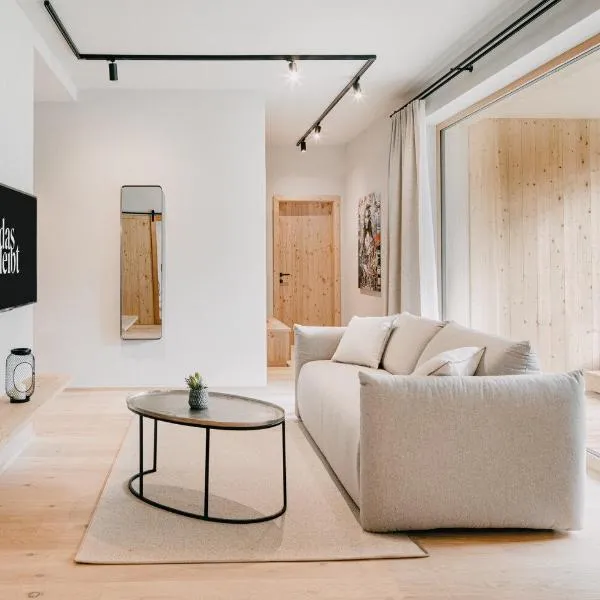 das bleibt Alpine Suites, hotel v Schladmingu