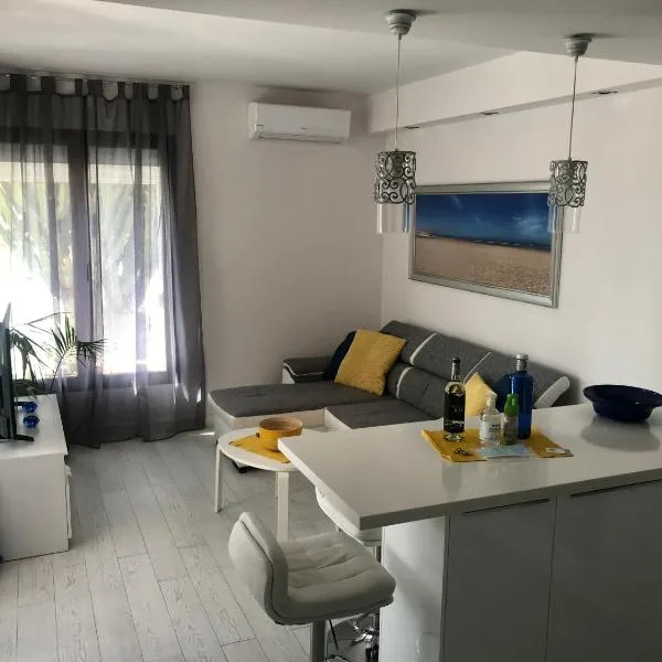 CASA ROSA, Hotel in Costa Teguise