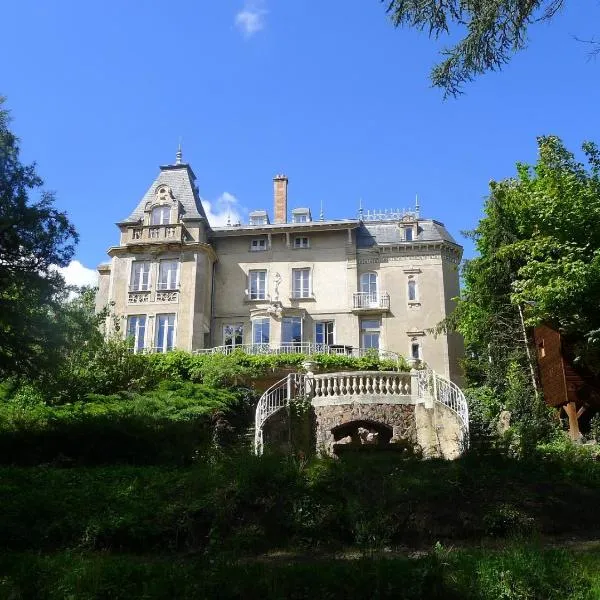 Le Manoir, hotel in Les Arnas