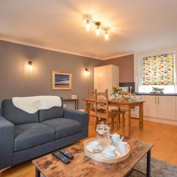 The Gallery Apartment - Spacious, Town Centre, Walkable to Ferry Terminal,, hotel v destinaci Oban