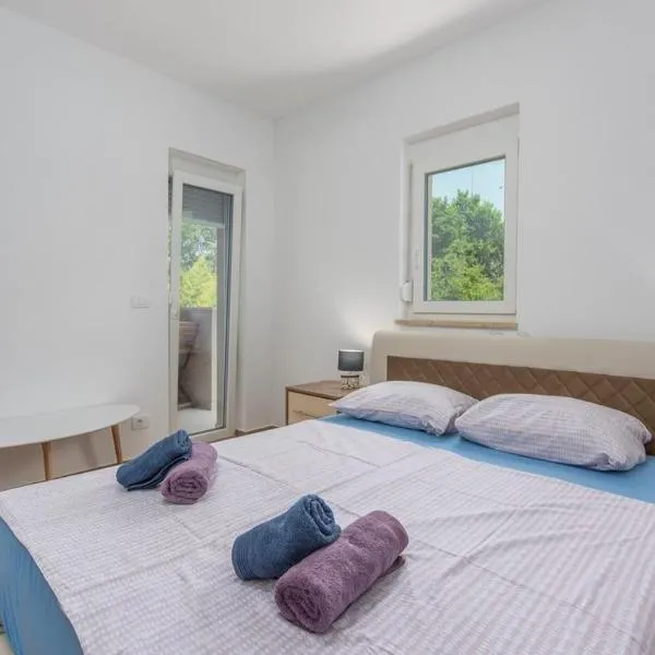 Irma Apartment, hotel in Dajla