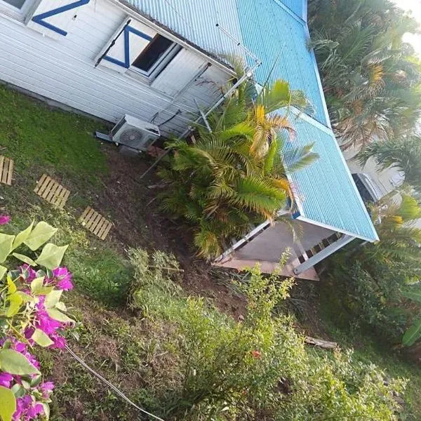studio dans un écrin vert, hotel v destinaci Saint-Claude