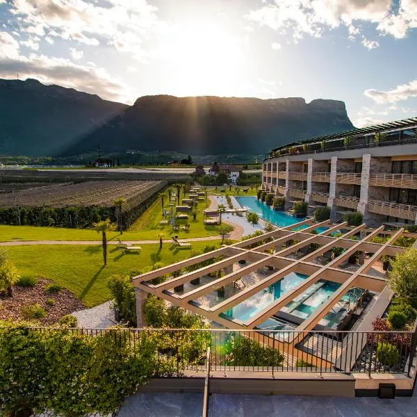Weinegg Wellviva Resort, viešbutis mieste Apiano sula Strada del Vinas