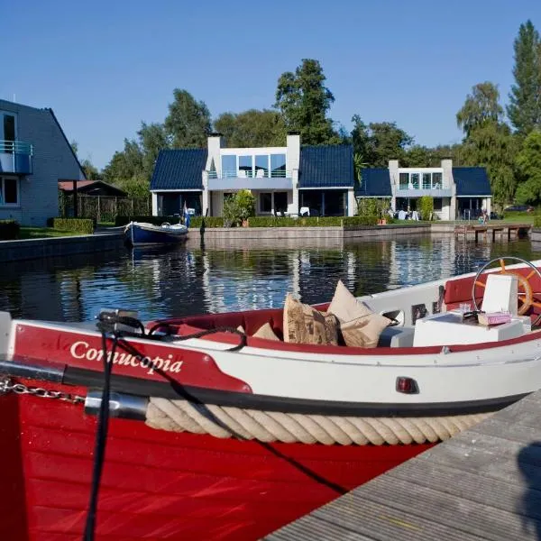 Amsterdam / Loosdrecht Rien van den Broeke Village, hotel v destinaci Loosdrecht