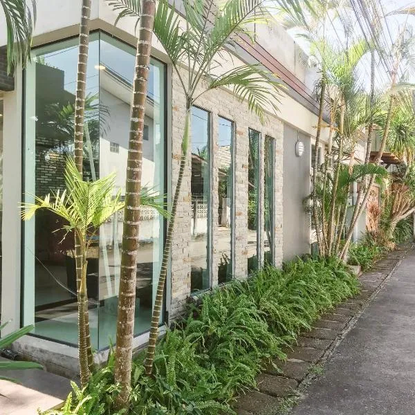 Cafe'@luv22, hotel ve městě Phuket