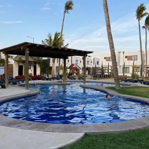 Preciosa Enjoyable Casa 12 Personas Alberca Playa Coto 24H, hotel sa Prieto