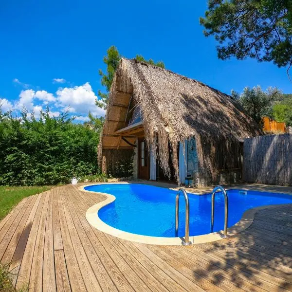 Nautical Hotel, хотел в Фаралия