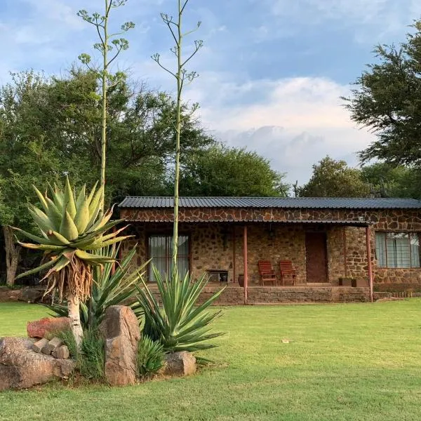 Emmanuel Self-Catering Cottage, hótel í Thabazimbi