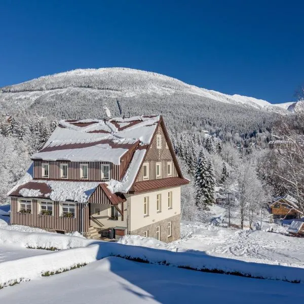 MINERVA, hotel em Spindleruv Mlyn