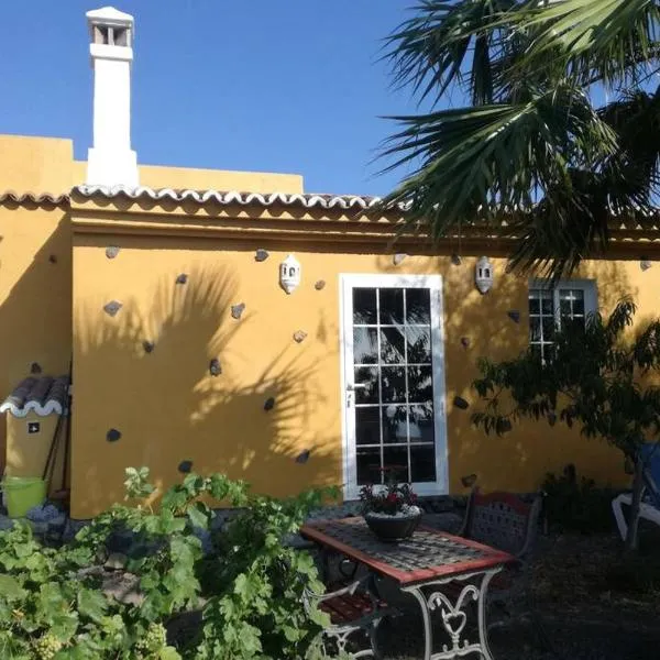Casa Las Laderitas B, hotel di El Paso