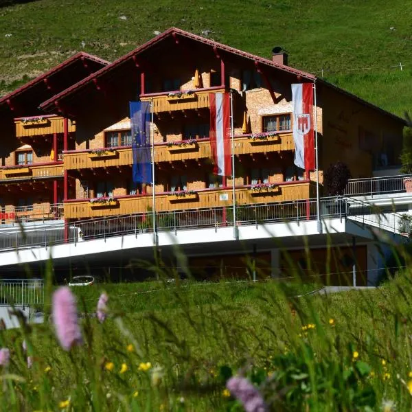 Hotel Garni Alpina, hotel en Damüls