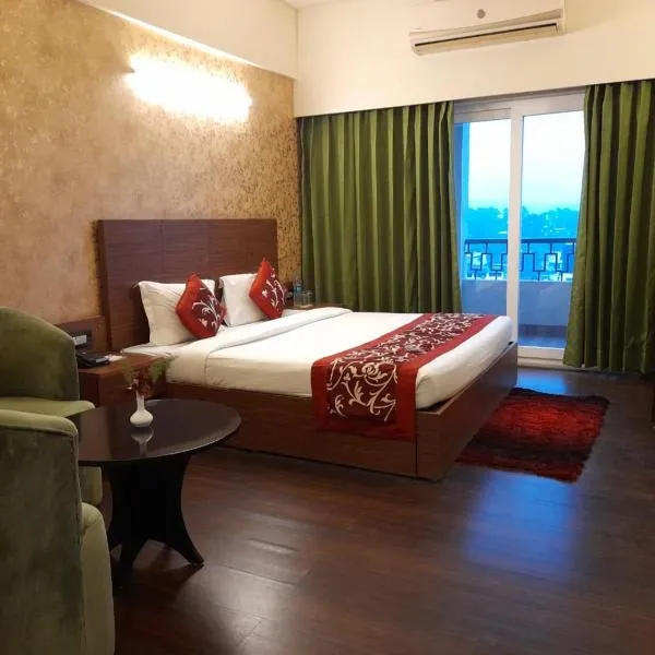 Hotel Livbox, hôtel à Dehradun