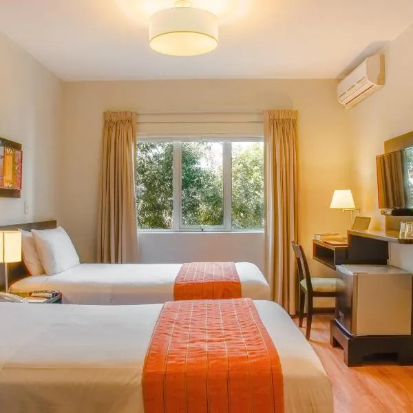 Girasoles Hotel, hotel in Lima