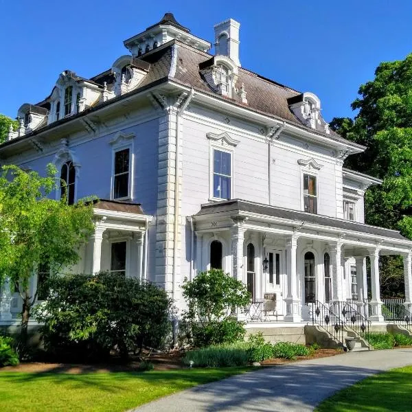 Proctor Mansion Inn, hotel en North Attleboro