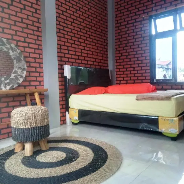 Kurnia Homestay, hotell i Ternate