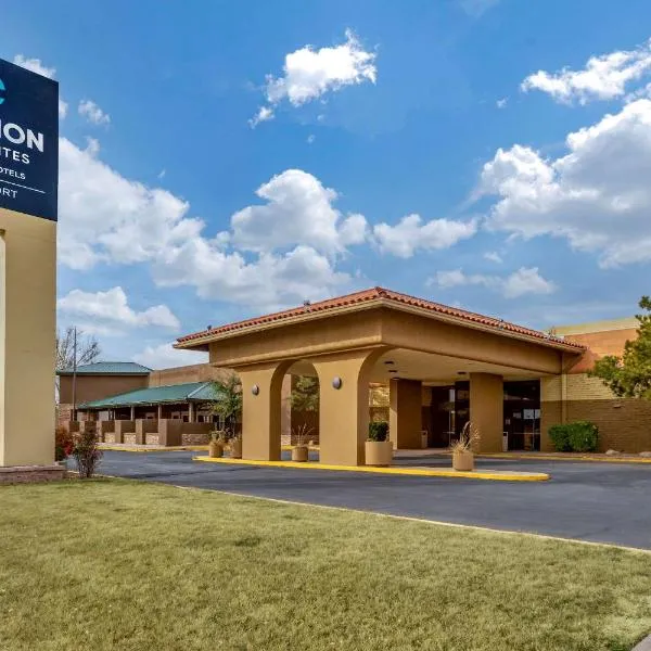 Clarion Inn & Suites, hotel in Roswell