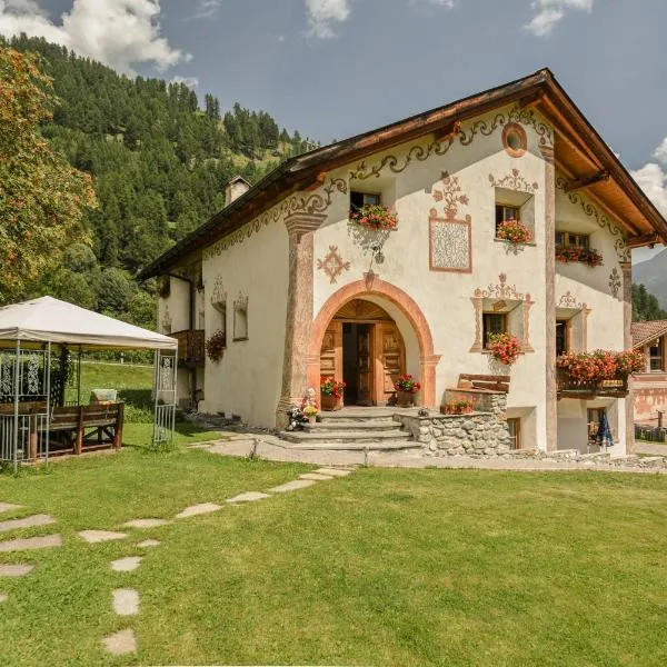 Chasa Curtins, hotel in Valchava